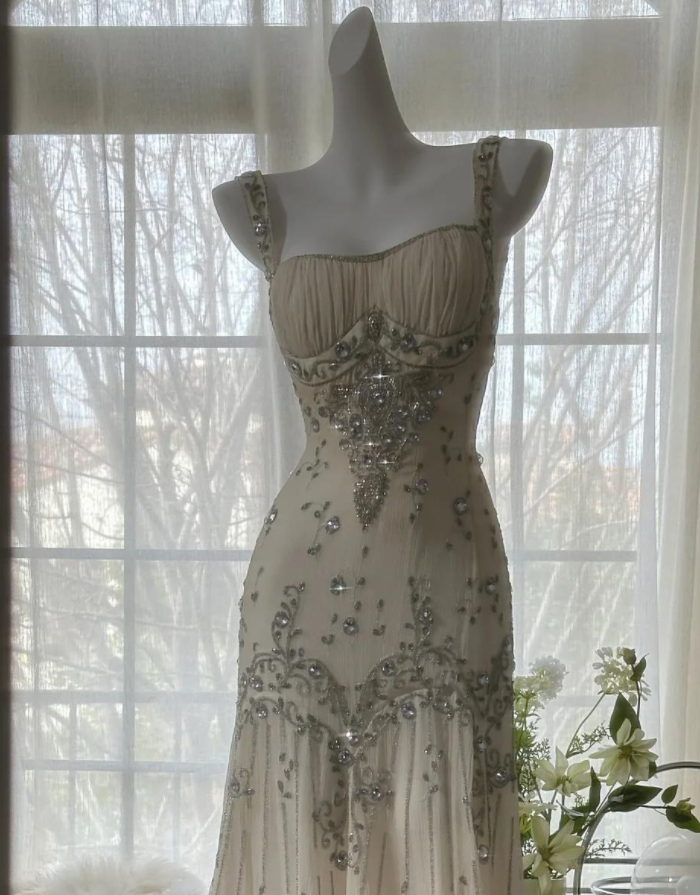 Elegant Spaghetti Straps Apricot Beaded Chiffon Mermaid Gowns Vintage Backless Prom Dress