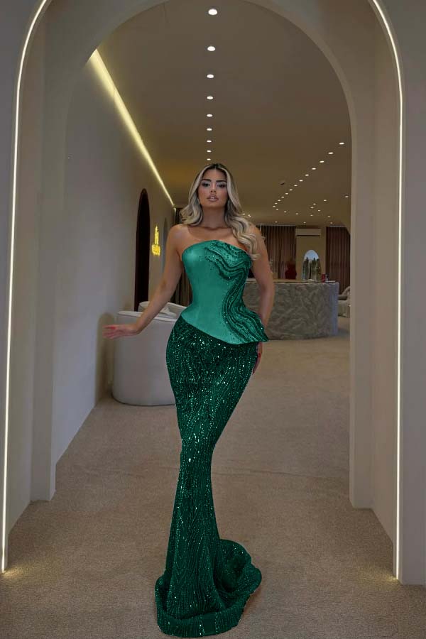 Glamorous Blue Strapless Prom Dress Sleeveless Slimming with Beaded WQ0440