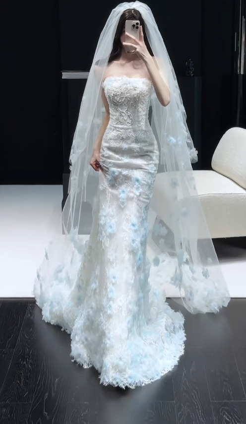 Luxury Strapless Mermaid Long Wedding Dresses Lace Appliques White Bridal Gowns Sleeveless Bridal Dresses