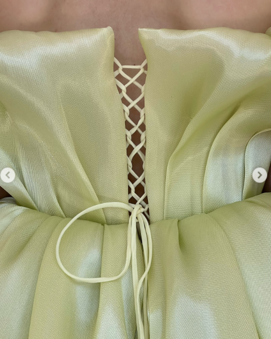 Sexy Strapless A-Line Short Prom Dresses Satin Yellow Homecoming Dresses