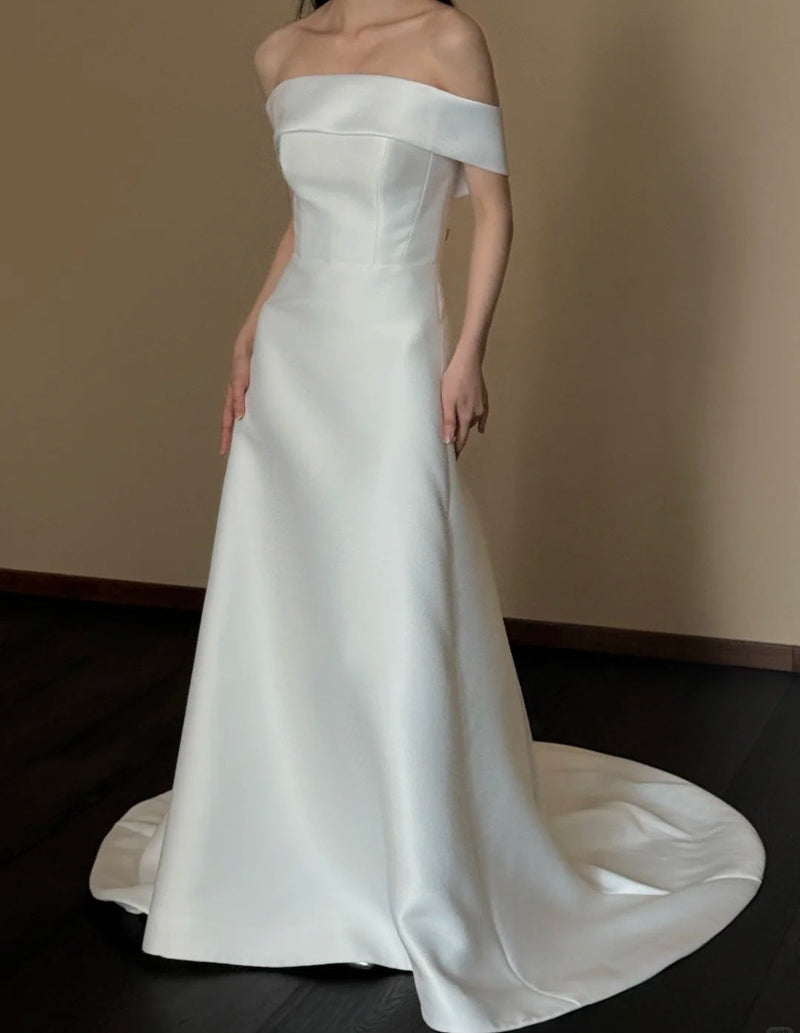 Simple Sheath Satin Off-shoulder Bridal Dress White Wedding Dress Sleeveless Bridal Gown
