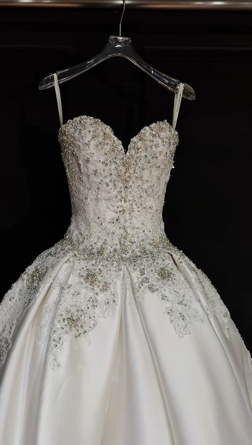 Timeless A-Line Long Wedding Dresses Satin Beaded White Bridal Gowns Sweetheart Sleeveless Bridal Dresses