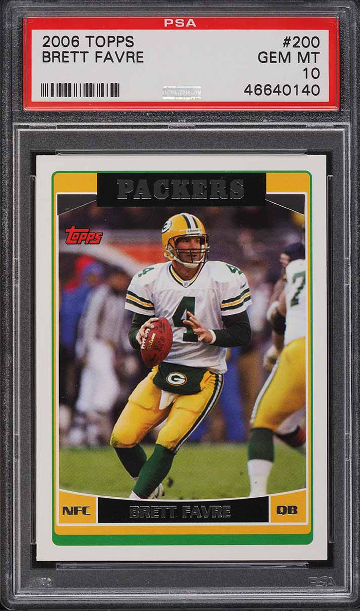 2006 Topps FB Card #200 Brett Favre Green Bay Packers HOF PSA 10 GEM MINT (MGD2)