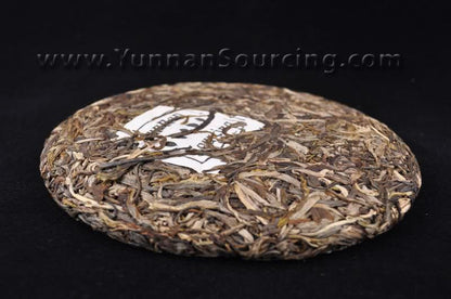 2011 Yunnan Sourcing "Autumn Mang Fei" Raw Pu-erh Tea Cake