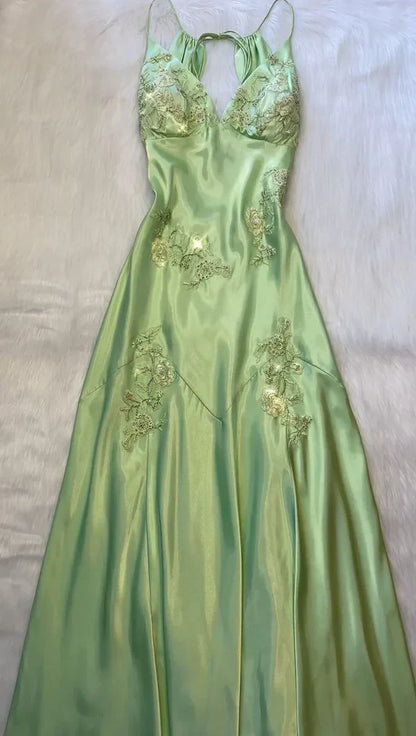 Chic A-Line Evening Dress Satin Spaghetti Straps Green Vintage Backless Long Prom Dresses