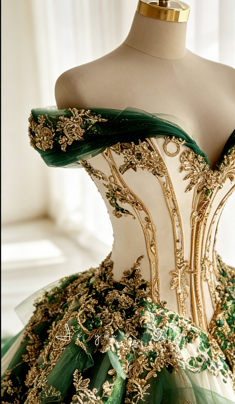 Chic Green Long Prom Dresses Appliques Tulle Off-shoulder A-Line Evening Dresses