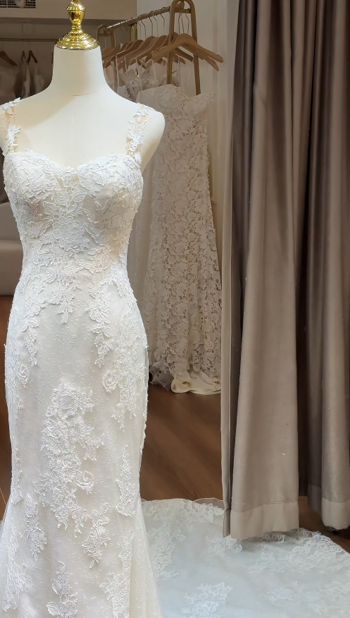 Chic Mermaid Long Wedding Dresses Lace White Bridal Gowns Sweetheart Sleeveless Bridal Dress
