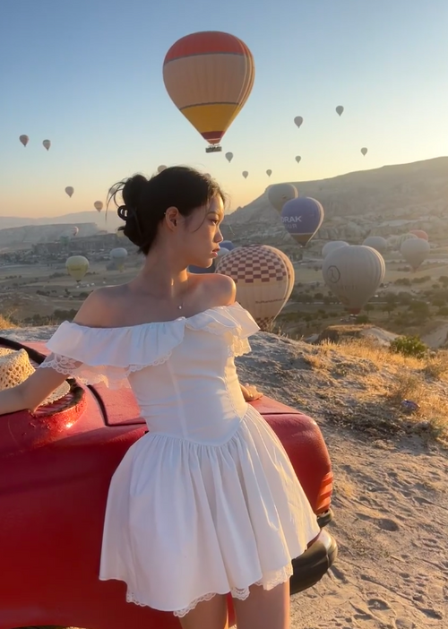 Chic Off-the-shoulder A-Line Birthday Dresses, White Hoco Dresses