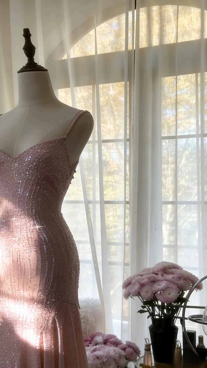 Chic Pink Long Prom Dresses Spaghetti Straps Sheath Evening Dresses Sequins Tulle Sleeveless Party Dresses