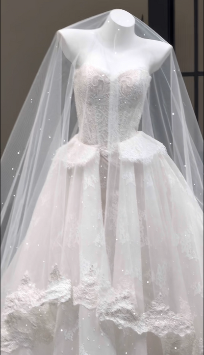 Chic Sweetheart A-Line Long Wedding Dresses Tulle Applique White Bridal Dresses Sleeveless Bridal Gown