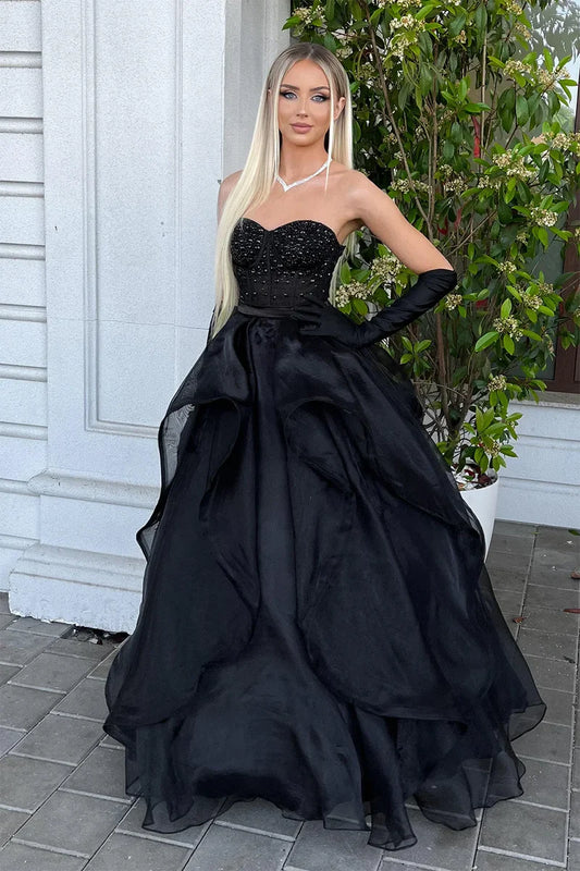 Classic Black Sweetheart Prom Dress Sleeveless A-Line with Tulle