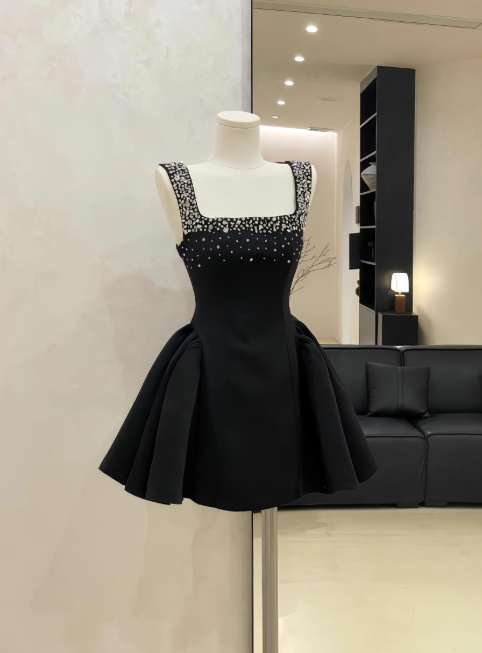 Cute A-Line Black Homecoming Dresses Rhinestone Satin Mini Birtdhay Dresses Square Neck Formal Dresses