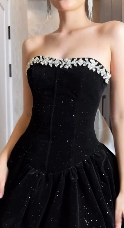 Cute A-Line Short Prom Dresses Strapless Black Birthday Dresses Velvet Sequin Homecoming Dresses