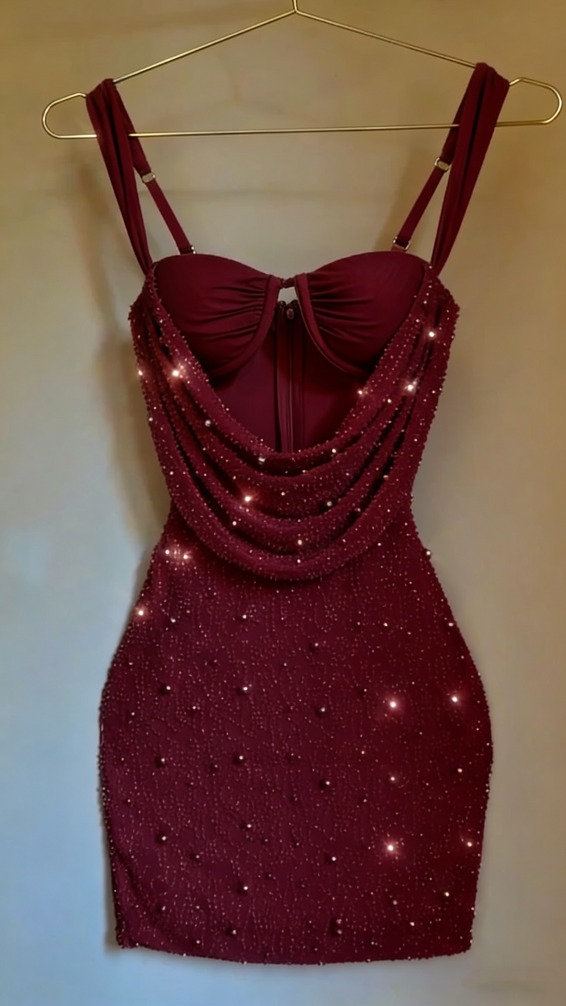 Cute Pink Suspender Hollow Beaded Hip-hugging 17th Birthday Homecoming Dress