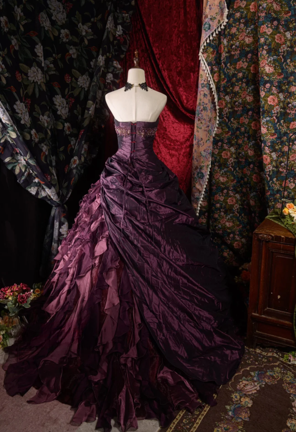 Cute Sweetheart A-Line Long Prom Dresses Satin Grape Quinceanera Dresses Sleeveless Sweet 16 Dress