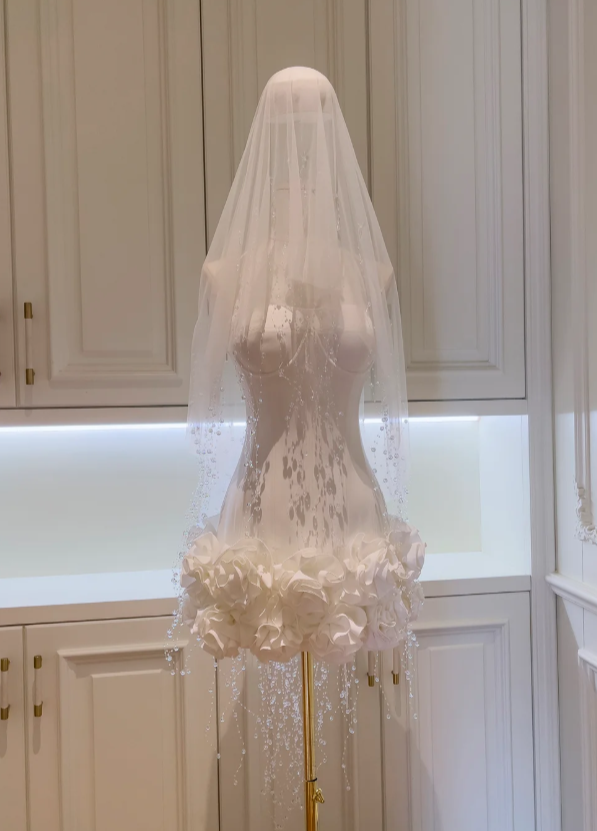 Cute White Short Wedding Dresses Satin Sleeveless Bridal Dresses Strapless Bridal Gowns