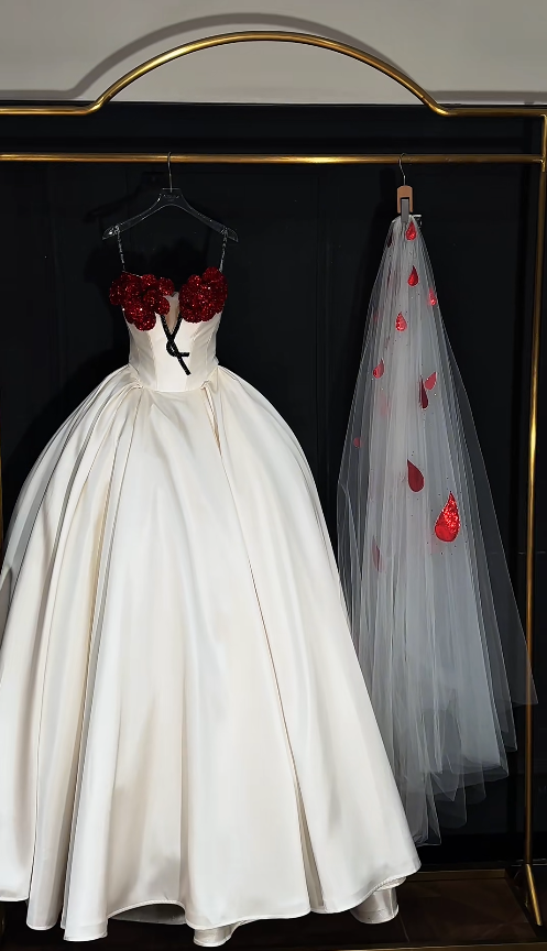 Elegant A-Line Long Wedding Dress Beaded Satin White Bridal Dress Strapless Bridal Gown