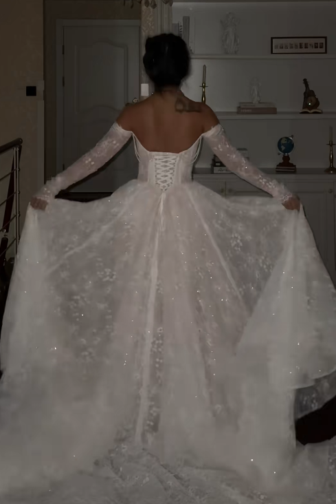 Elegant A-Line Train Wedding Dresses Off-shoulder Lace Bridal Gowns Long Sleeves Bridal Dresses