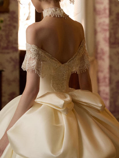 Elegant Ball Gown White Long Wedding Dresses Satin Off-shoulder Bridal Dresses Short Sleeves Bridal Gowns