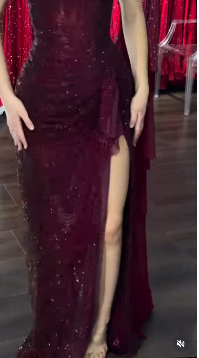 Elegant Burgundy Sheath Long Prom Dresses Glitter Tulle Diamonds Off-shoulder Evening Dresses with Slits