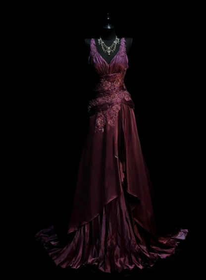 Elegant Grape Long Prom Dresses Satin V-neck A-line Evening Dresses Appliques Sleeveless Formal Dresses