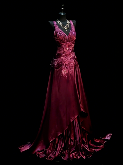 Elegant Grape Long Prom Dresses Satin V-neck A-line Evening Dresses Appliques Sleeveless Formal Dresses