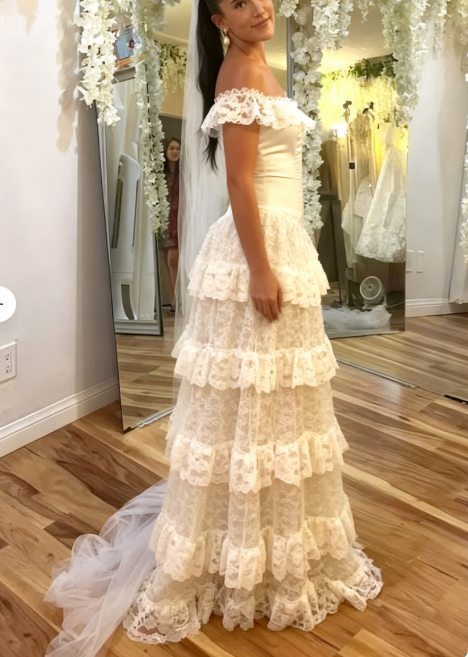 Elegant Ivory Off Shoulder Tulle Lace A-line Wedding Dress
