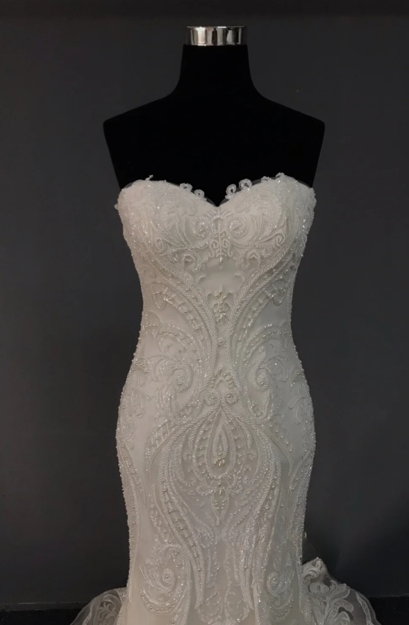 Elegant Mermaid Long Wedding Dress Beaded Tulle White Bridal Dress Sweetheart Sleeveless Bridal Gown