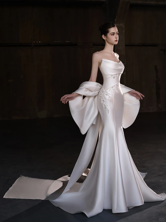 Elegant Mermaid Strapless Satin Applique Long Wedding Dresses
