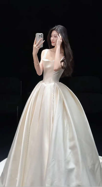 Elegant Straps White Long Wedding Dress Satin A-Line Bridal Gowns Sleeveless Bridal Dress