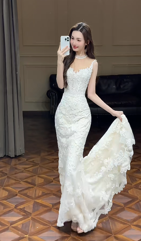 Elegant White Wedding Dress Straps Mermaid Long Bride Gowns Tulle Appliques Sleeveless Brides Dress ED06721