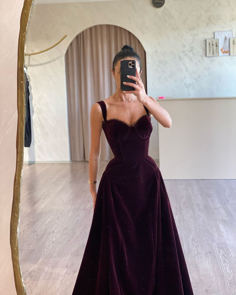 Exquisitetti Strap Backless Velvet Tailored Prom Dress