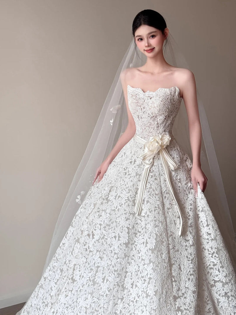 Fairy A-line Long Wedding Dresses Applique White Bridal Gowns Sleevless Strapless Bridal Dresses