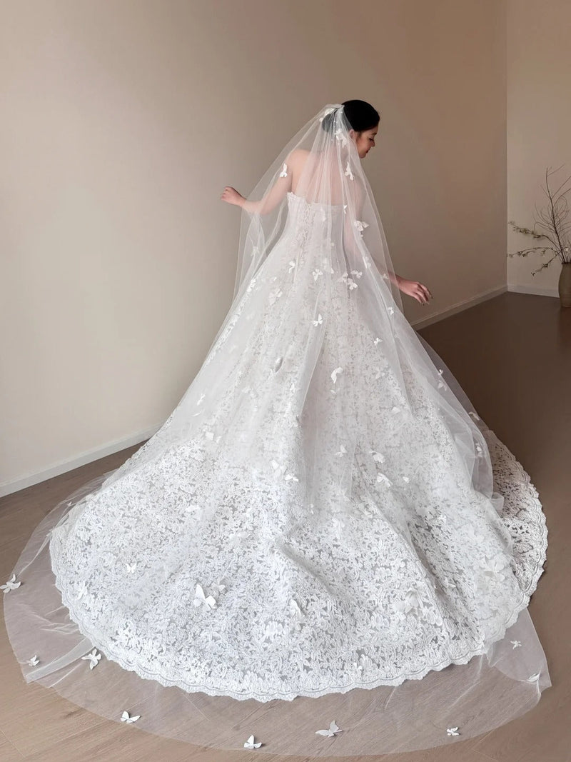 Fairy A-line Long Wedding Dresses Applique White Bridal Gowns Sleevless Strapless Bridal Dresses