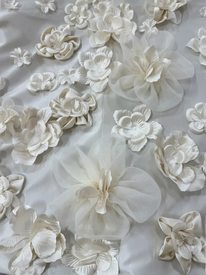 Fairy A-line Long Wedding Dresses Satin White Bridal Gowns Sleevless Strapless Bridal Dresses