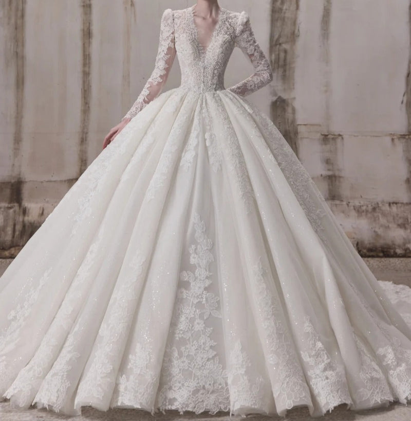 Fairy A-line Long Wedding Dresses Tulle White Bridal Gowns Long Sleeves V-neck Bridal Dresses