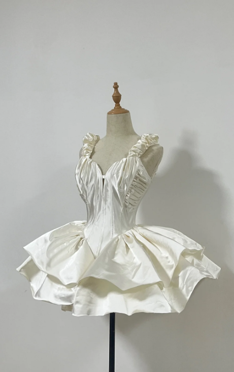 Fairy V neck Ball Gown Satin Birthday Dresses Ivory Homecoming Dresses