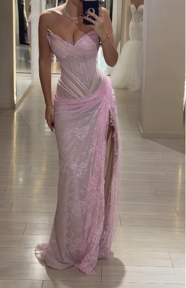 Glam Pink Sheath Long Prom Dresses Lace Sweetheart Evening Dresses with Slits Sleeveless Formal Dresses