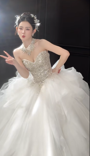 Gorgeous Ball Gown Sweetheart Tulle Sequin Long Wedding Dresses