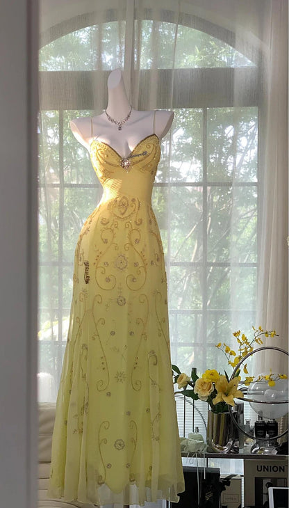 Gorgeous Yellow Spaghetti Strap A-line Tulle Beaded Long Prom Dresses Backless Evening Dress