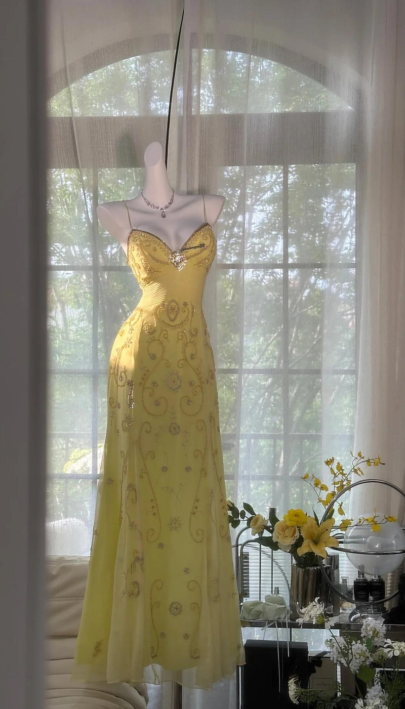 Gorgeous Yellow Spaghetti Strap A-line Tulle Beaded Long Prom Dresses Backless Evening Dress