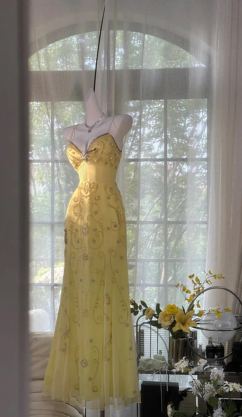 Gorgeous Yellow Spaghetti Strap A-line Tulle Beaded Long Prom Dresses Backless Evening Dress