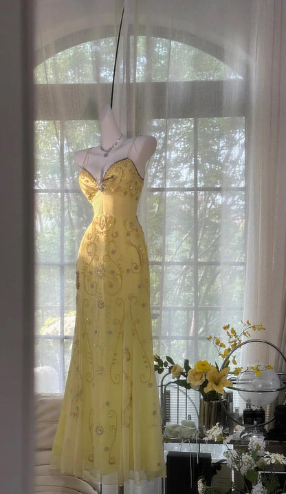Gorgeous Yellow Spaghetti Strap A-line Tulle Beaded Long Prom Dresses Backless Evening Dress