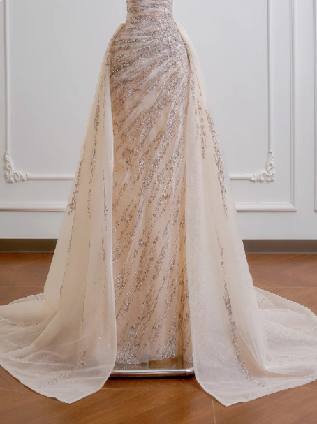 Gorgeous Sheath Long Wedding Dresses Tulle Beaded Champagne Bridal Gowns Sleeveless Strapless Bridal Dresses