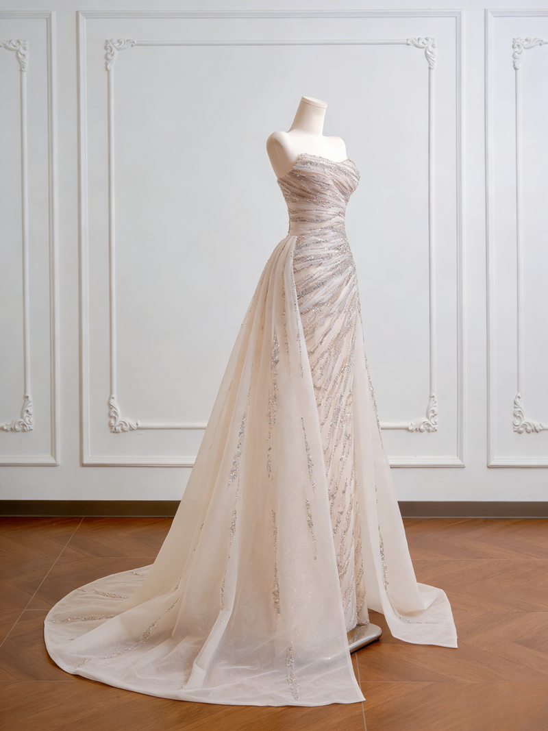 Gorgeous Sheath Long Wedding Dresses Tulle Beaded Champagne Bridal Gowns Sleeveless Strapless Bridal Dresses