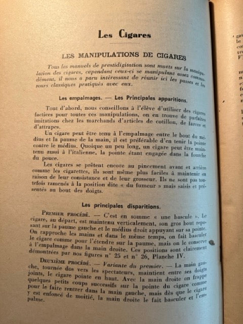 La Prestidigitation Facile avec le Cours Magica: Cours Complet en 12 Lecons - Par Robert Veno