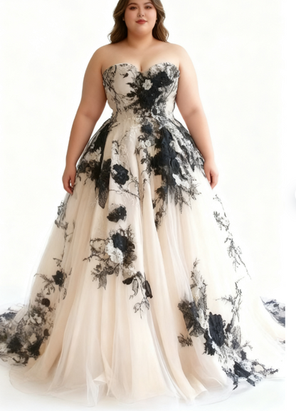 Light Champagne A-line Sweetheart Neckline Tulle Applique Wedding Dress, Vintage Long Evening Gown
