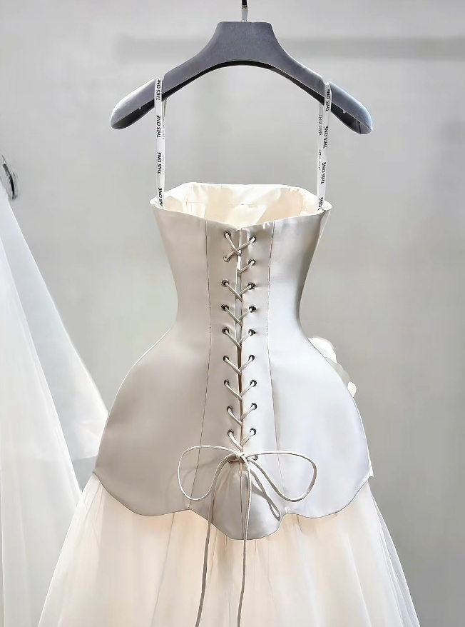 Luxury Strapless A-Line Long Wedding Dresses Tulle Satin White Bridal Gowns Sleeveless Bridal Dresses