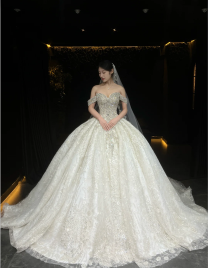 Modest Off-shoulder Ball Gown Long Wedding Dresses Rhinstones Tulle White Bridal Dresses Sleeveless Bridal Gowns
