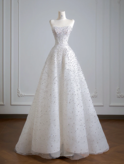 Modest Strapless A-Line Long Wedding Dresses Rhinstones Tulle White Bridal Dresses Sleeveless Bridal Gowns